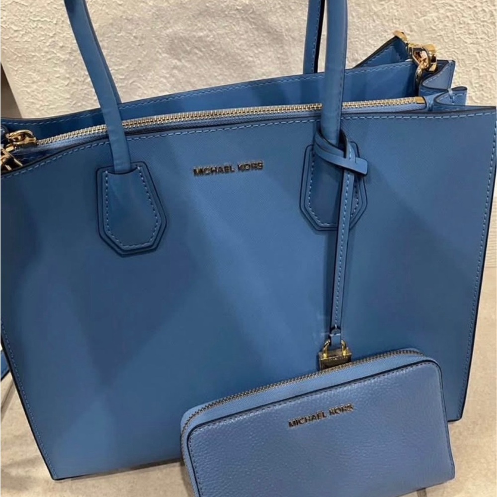 Michael Kors Sky Blue Saffiano Tote with Matching Wallet